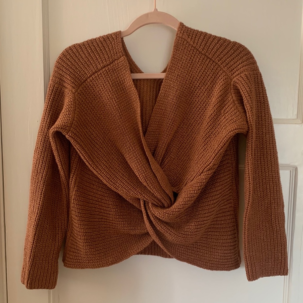 ASTR the Label twist-back sweater